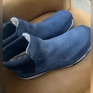 LL bean Blue Suede Snow Shoe